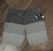 TRAVISMATHEW MEN'S WHY WORRY HYBRID PERFORMANCE GOLF SHORTS SIZE 42