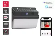 Kogan SmarterHome™3MP Outdoor Solar Security Camera with Floodlight and Audio