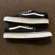 Size 11.5 - VANS Old Skool Black White