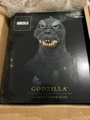 Godzilla Legends in 3D 1964 Godzilla Bust Diamond Select