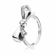 Authentic Pandora Brilliant Bow Ring size 5 (50)