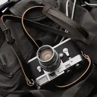 在飛比找蝦皮購物優惠-熱勇攝影-MrStone 復古戰地做舊真皮相機肩帶適用于徠卡