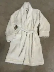 NWT Pottery Barn Teddy Bear Faux Fur Unisex Robe Ivory Medium SUPER SOFT!