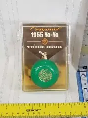 DUNCAN TOY'S Authentic Wooden SUPER TOURNAMENT YO-YO Replica Green
