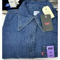 在飛比找蝦皮購物優惠-LEVI’S 女長袖牛仔襯衫S號