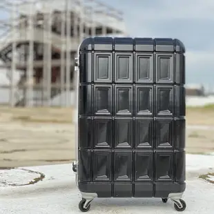 超派年終出清 日本PANTHEON 26吋 4色可選 優雅輕量硬殼鋁框行李箱 旅行箱 PTD-1626 R55201