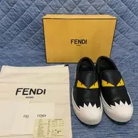 在飛比找PopChill優惠-[二手] FENDI 黑色 小怪獸 平底鞋 真皮 黃眼 怪獸