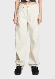 [BDG] Logan Cinch Back Boyfriend Jeans
