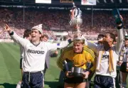 Luton Town celebrate with the trophy after their victory over Ars - Old Photo 1