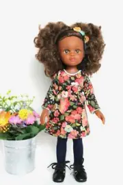 Nora in Flower Dress (Las Amigas Paola Reina)