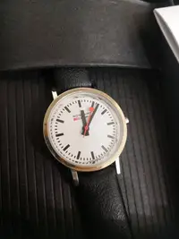 在飛比找Yahoo!奇摩拍賣優惠-MONDAINE經典瑞士國鐵女錶，全網最低價