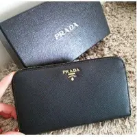 在飛比找Yahoo奇摩拍賣-7-11運費0元優惠優惠-Prada Saffiano zip wallet 拉鍊長夾