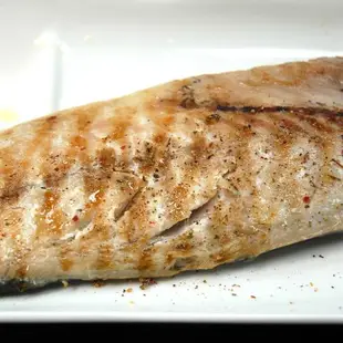 築地一番鮮-買小送大-厚片超大油質豐厚挪威薄鹽鯖魚10片(180g)+鯖魚5片210g