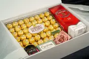 Edible Gift Co. Premium Kosher Gift Hamper Large