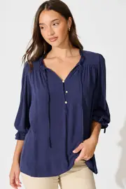 Bonnie Top 3/4 Sleeve in Navy Linen Blend 8