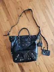 Balenciaga Le Cagole Medium Tote Bag