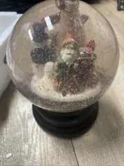 Dillards 2015 limited edition Snow globe 2’nd in the timeless series. New
