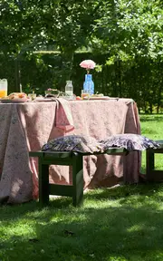 [Sophie Williamson Design] Mussels from Brussels Square Cotton Tablecloth