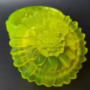 Uranium Vaseline Box Flowers Style Yellow Depression Matte Frosty Glass