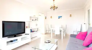 Appartement d'une chambre a Cannes a 250 m de la plage avec vue sur la ville balcon amenage et wifi