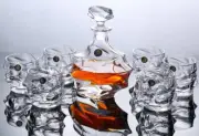 7 Piece Euro Design Whisky Bottle And Cups Set 1 Whisky Bottle + 6 Whisky Glass