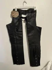 NWT / Milwaukee Leather Slash Pocket Chaps W/ Side Set Gun Holster Strap SH1123