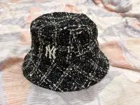 在飛比找Yahoo!奇摩拍賣優惠-正版 近全新 黑色 MLB KOREA紐約洋基小香風NY刺繡