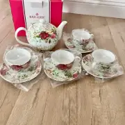 ROYAL ALBERT Country Rose Chintz 9 PCs Tea Set - Teapot, 4x Cups, 4 Saucers NIB