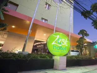 杰姆薩利澤斯特飯店Zest Hotel Jemursari