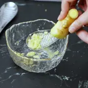 Kitchen Gadgets Cheese Grater Hand Crank Garlic Press Cooking Tools