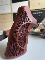New graphic on Wood Target Grips for S&W, K/L SQUARE BUTT Revolver#02