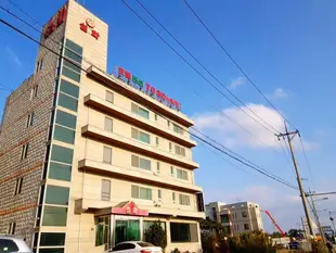 雪花汽車旅館及民宿Sulhwa Motel&Pension