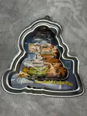 Vintage 1978 Wilton Garfield Cat Cake Pan