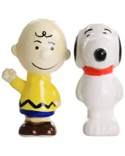 Peanuts Charlie Brown & Snoopy Figurine Salt & Pepper Shaker Set