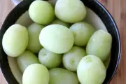 Israel Giant White table grapes - 10 fresh stratified seeds for planting