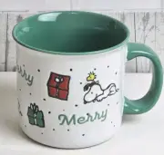 Gibson Homeware Peanuts Snoopy Merry with Presents Green Coffee/Tea Cup