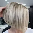 Short Blonde Pixie Bob Wigs for Women Cute Bob Layered Mixed Blonde Synthetic Wi