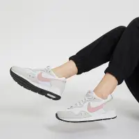 在飛比找蝦皮商城優惠-NIKE Venture Runner 女復古網布鞋 休閒款