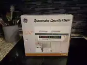 New Vintage GE Spacemaker Undercabinet AM/FM Clock Radio 7-4230 New In Box