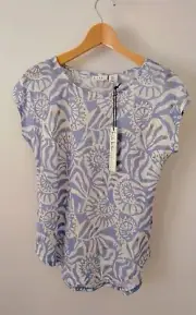 NWT NICOLE MILLER Womens S Blue Flower Print 100% Linen Short Slv Top Tee Shirt