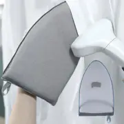 Hand-Held Mini Ironing Pad Sleeve Ironing Board Holder Heat Resistant Gloves A