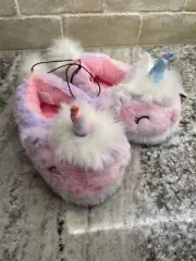 NEW Girls SIZE 5/6 Unicorn Closed Back Fuzzy Slippers PINK White Skid Resistant
