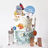 在飛比找ETMall東森購物網優惠-航天火箭蛋糕裝飾擺件航天飛機宇航員太空星球衛星蛋糕模型插牌