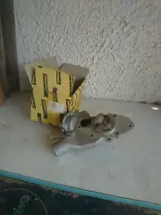 Peugeot 505 XD3,Ford Sierra 2300 Water Pump NOS lockheed