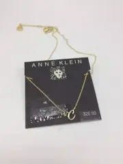Anne Klein C" initial pendant necklace 764