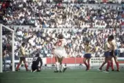 World Cup England 1 v Romania 0, England striker Geoff Hurst 1970 OLD PHOTO