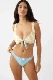 O'Neill Melissa Tile Mavericks Retro Bikini Top - Women's - Medium / Light Blue
