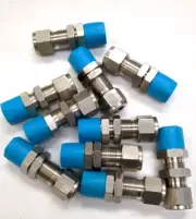 New Swagelok SS-810-11-8 Male Bulkhead Connector Stainless Steel, in VERMONT