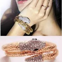 在飛比找momo購物網優惠-【梨花HaNA】韓國滿鑽金色小蛇狂野纏繞手環F15