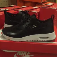 在飛比找蝦皮購物優惠-W nike air max thea joli 黑 洞洞 